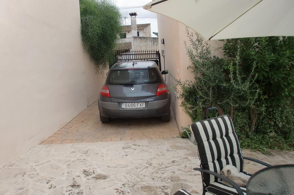 Flowers House Villa Maria De La Salut Exterior photo