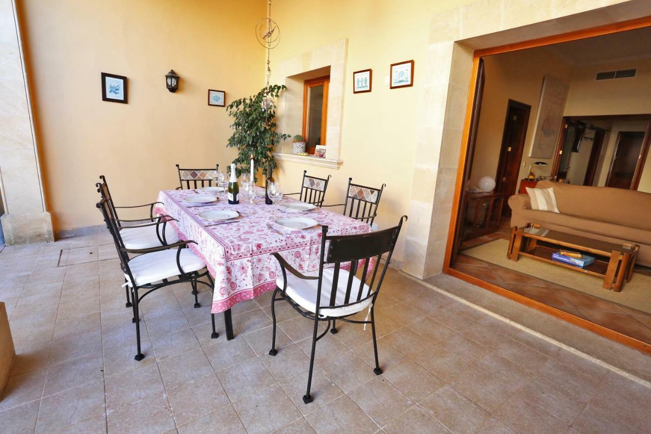 Flowers House Villa Maria De La Salut Exterior photo